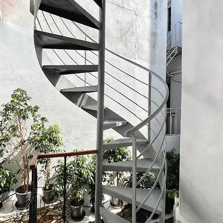 Step One | Luxury Right In The Heart Of Acropolis Next To Metro Station Apartament Ateny