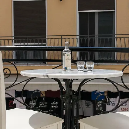 Step One | Luxury Right In The Heart Of Acropolis Next To Metro Station * אתונה