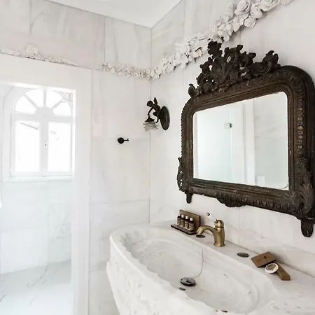 Step One | Luxury Right In The Heart Of Acropolis Next To Metro Station דירה אתונה