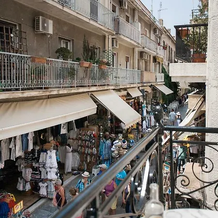 Step One | Luxury Right In The Heart Of Acropolis Next To Metro Station דירה *