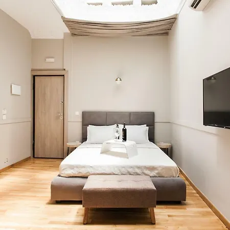 Apartament Step One | Luxury Right In The Heart Of Acropolis Next To Metro Station