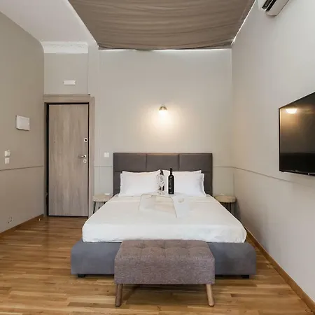 Step One | Luxury Right In The Heart Of Acropolis Next To Metro Station Apartament