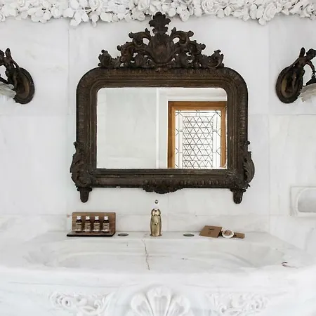 דירה Step One | Luxury Right In The Heart Of Acropolis Next To Metro Station