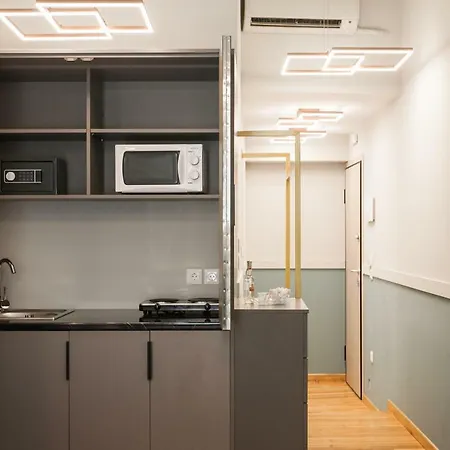 Step One | Luxury Right In The Heart Of Acropolis Next To Metro Station Apartament *
