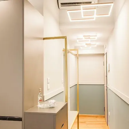 Step One | Luxury Right In The Heart Of Acropolis Next To Metro Station * Atene