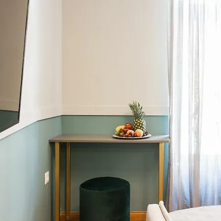 Apartament Step One | Luxury Right In The Heart Of Acropolis Next To Metro Station