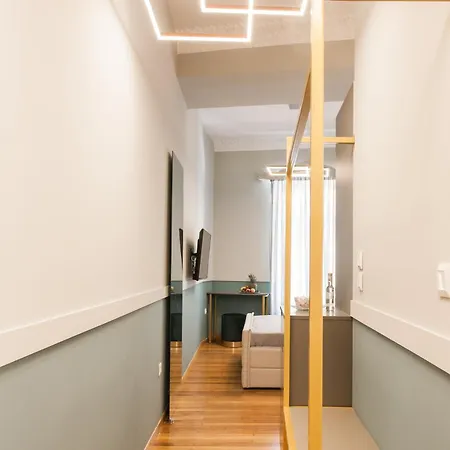 Appartamento Step One | Luxury Right In The Heart Of Acropolis Next To Metro Station Atene