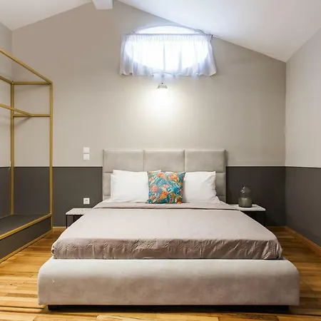 Step One | Luxury Right In The Heart Of Acropolis Next To Metro Station דירה *