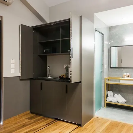 Step One | Luxury Right In The Heart Of Acropolis Next To Metro Station Apartament Ateny