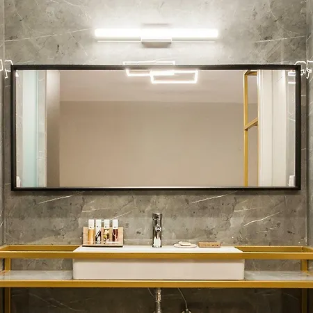 דירה Step One | Luxury Right In The Heart Of Acropolis Next To Metro Station אתונה